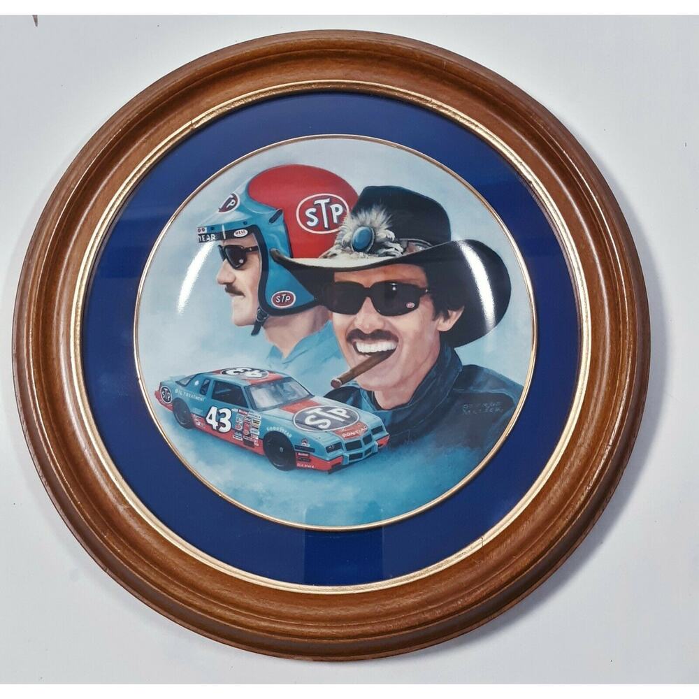 Vintage 1986 Memory Lane Collectibles "(King Richard) Petty" Framed Plate NASCAR